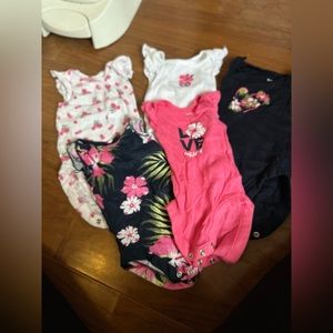 Bundle of 5 bodysuits